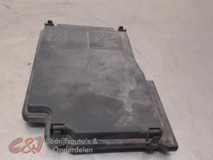 Gebruikte Afdekplaat diversen Renault Trafic (1FL/2FL/3FL/4FL) 1.6 dCi 145 Twin Turbo Prijs € 15,75 Margeregeling aangeboden door C&J Bedrijfsauto's & Onderdelen