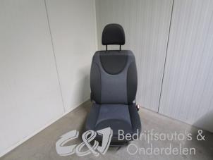 Gebruikte Voorstoel rechts Peugeot Expert (G9) 2.0 HDiF 16V 130 Prijs € 288,75 Margeregeling aangeboden door C&J bedrijfsauto's & onderdelen