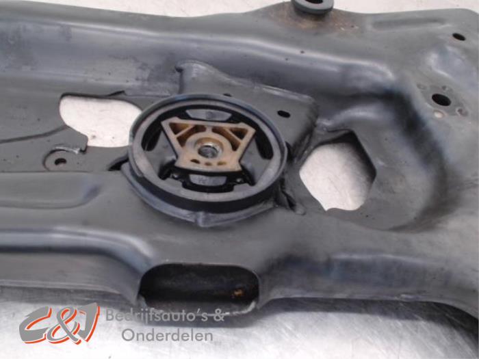 Subframe van een Volkswagen Caddy Cargo V (SBA/SBH) 2.0 TDI BlueMotionTechnology 2022