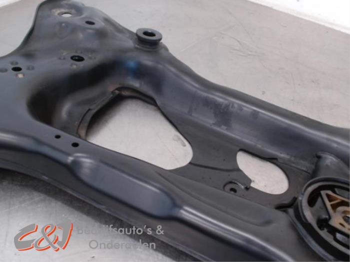 Subframe van een Volkswagen Caddy Cargo V (SBA/SBH) 2.0 TDI BlueMotionTechnology 2022