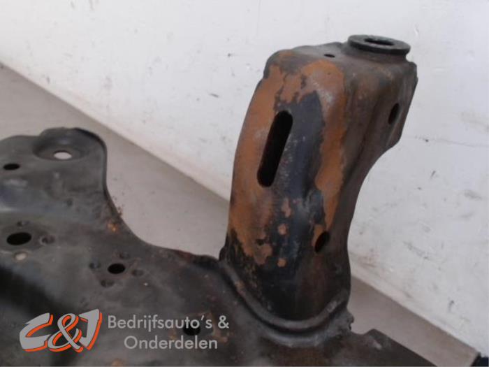Subframe van een Volkswagen Caddy Cargo V (SBA/SBH) 2.0 TDI BlueMotionTechnology 2022