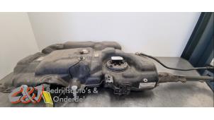 Gebruikte Brandstoftank Peugeot Expert (V1/VA/VB/VE/VF/VT/VY) 2.0 Blue HDi 120 16V Prijs € 236,25 Margeregeling aangeboden door C&J Bedrijfsauto's & Onderdelen