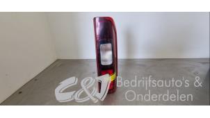 Gebruikte Achterlicht rechts Opel Vivaro 1.6 CDTI 90 Prijs € 52,50 Margeregeling aangeboden door C&J bedrijfsauto's & onderdelen