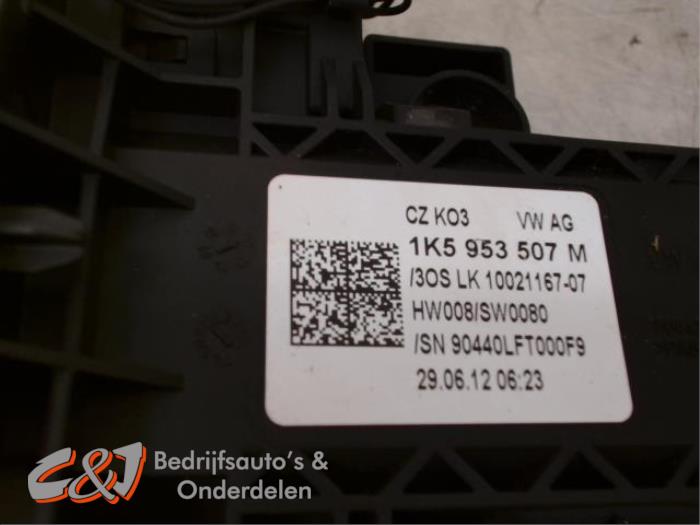 Combischakelaar Stuurkolom van een Volkswagen Caddy III (2KA,2KH,2CA,2CH) 1.6 TDI 16V 2013