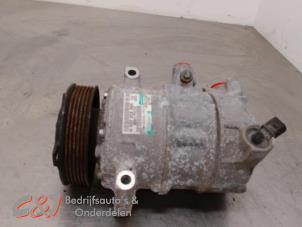 Gebruikte Aircopomp Volkswagen Caddy III (2KA,2KH,2CA,2CH) 1.6 TDI 16V Prijs € 105,00 Margeregeling aangeboden door C&J Bedrijfsauto's & Onderdelen