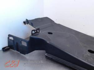 Gebruikte Vloerbedekking Volkswagen Crafter (SY) 2.0 TDI FWD Prijs € 31,50 Margeregeling aangeboden door C&J Bedrijfsauto's & Onderdelen