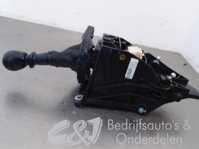 Schakelmechaniek van een Volkswagen Crafter (SY) 2.0 TDI 2018