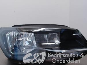 Gebruikte Rechter Koplamp Volkswagen Caddy IV 2.0 TDI 102 Prijs € 68,25 Margeregeling aangeboden door C&J bedrijfsauto's & onderdelen