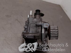 Gebruikte Brandstofpomp Mechanisch Mercedes Citan (415.6) 1.5 109 CDI Prijs € 105,00 Margeregeling aangeboden door C&J bedrijfsauto's & onderdelen