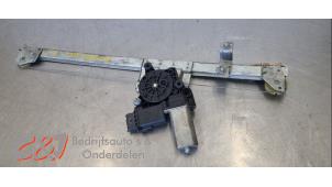 Gebruikte Ruitmechaniek 4Deurs links-voor Peugeot Boxer (U9) 3.0 HDi 160 Euro 4 Prijs € 42,00 Margeregeling aangeboden door C&J Bedrijfsauto's & Onderdelen