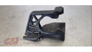 Gebruikte Motorrubber Fiat Talento 1.6 MultiJet,EcoJet 95 Prijs € 31,50 Margeregeling aangeboden door C&J Bedrijfsauto's & Onderdelen