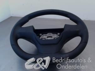 Gebruikte Stuurwiel Peugeot Expert (VA/VB/VE/VF/VY) 2.0 Blue HDi 120 16V Prijs € 73,50 Margeregeling aangeboden door C&J bedrijfsauto's & onderdelen