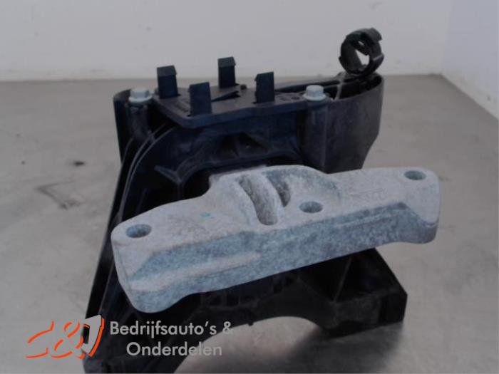 Gebruikte Motorrubber Opel Combo Cargo 1.5 CDTI 100 Prijs € 26,25 Margeregeling aangeboden door C&J Bedrijfsauto's & Onderdelen