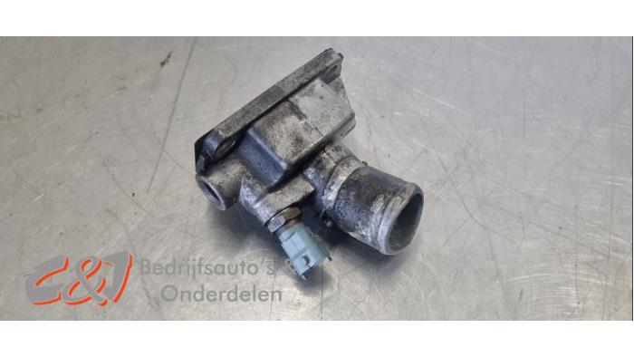 Gebruikte Thermostaathuis Iveco New Daily IV 40C15V, 40C15V/P Prijs € 26,25 Margeregeling aangeboden door C&J Bedrijfsauto's & Onderdelen