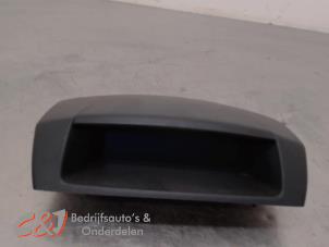 Gebruikte Display Interieur Peugeot Partner (EA//EF/EN/EU) 1.6 BlueHDi 100 Prijs € 105,00 Margeregeling aangeboden door C&J Bedrijfsauto's & Onderdelen