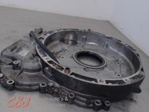 Gebruikte Distributiedeksel Mercedes Sprinter 3t (906.61) 213 CDI 16V Prijs € 68,25 Margeregeling aangeboden door C&J Bedrijfsauto's & Onderdelen