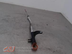 Gebruikte Olie Peilstok Peugeot Partner (EA//EF/EN/EU) 1.5 BlueHDi 100 Prijs € 21,00 Margeregeling aangeboden door C&J Bedrijfsauto's & Onderdelen