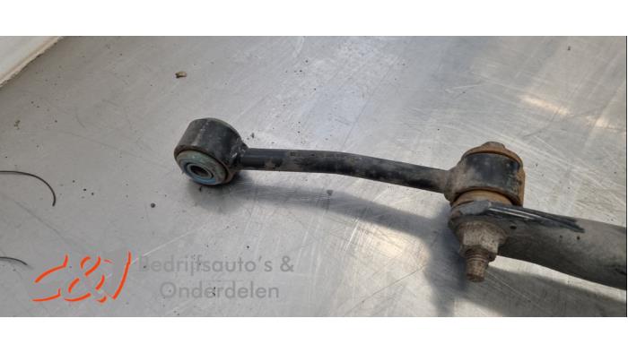 Stabilisatorstang achter van een Ford Transit Connect (PJ2) 1.5 TDCi 2017