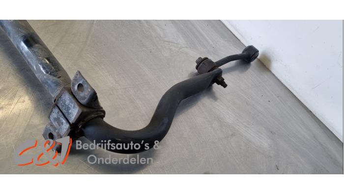 Stabilisatorstang achter van een Ford Transit Connect (PJ2) 1.5 TDCi 2017
