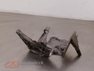 Gebruikte Motorsteun Citroen Berlingo 1.6 BlueHDI 100 Prijs € 26,25 Margeregeling aangeboden door C&J Bedrijfsauto's & Onderdelen