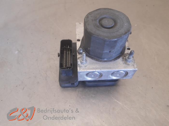 Gebruikte ABS Pomp Ford Transit 2.2 TDCi 16V Prijs € 78,75 Margeregeling aangeboden door C&J Bedrijfsauto's & Onderdelen
