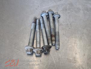 Gebruikte Bouten set Citroen Jumper (U9) 3.0 HDi 180 Euro 5 Prijs € 10,50 Margeregeling aangeboden door C&J Bedrijfsauto's & Onderdelen