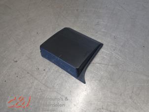 Gebruikte Sierstrip Renault Trafic (1FL/2FL/3FL/4FL) 1.6 dCi 140 Twin Turbo Prijs € 26,25 Margeregeling aangeboden door C&J Bedrijfsauto's & Onderdelen