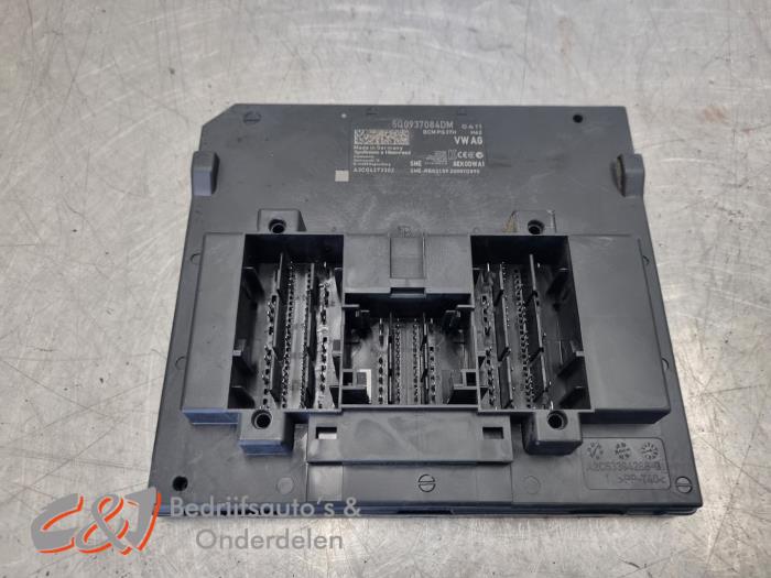Gebruikte Module Bodycontrol Volkswagen Crafter (SY) 2.0 TDI FWD Prijs € 105,00 Margeregeling aangeboden door C&J Bedrijfsauto's & Onderdelen