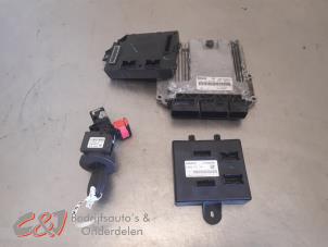 Gebruikte Kontaktslot + computer Renault Trafic (1FL/2FL/3FL/4FL) 1.6 dCi 140 Twin Turbo Prijs € 420,00 Margeregeling aangeboden door C&J Bedrijfsauto's & Onderdelen