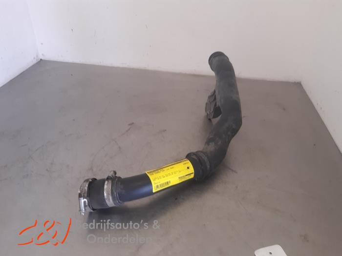 Gebruikte Intercooler Buis Ford Tourneo Custom 2.0 TDCi 16V Eco Blue 130 Prijs € 21,00 Margeregeling aangeboden door C&J Bedrijfsauto's & Onderdelen