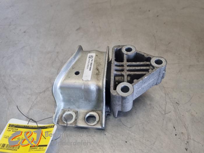 Gebruikte Motorrubber Fiat Ducato (250) 2.3 D 180 Multijet Prijs € 26,25 Margeregeling aangeboden door C&J Bedrijfsauto's & Onderdelen