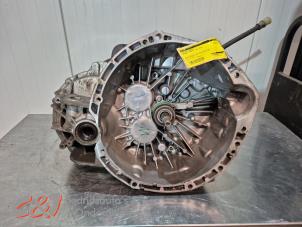 Gebruikte Versnellingsbak Renault Trafic (1FL/2FL/3FL/4FL) 2.0 dCi 16V 145 Prijs € 889,35 Inclusief btw aangeboden door C&J Bedrijfsauto's & Onderdelen