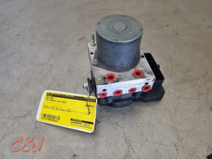 Gebruikte ABS Pomp Fiat Ducato (250) 2.3 D 180 Multijet Prijs € 157,50 Margeregeling aangeboden door C&J Bedrijfsauto's & Onderdelen