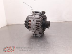 Gebruikte Dynamo Mercedes Vito Tourer (447.7) 2.2 114 CDI 16V Prijs € 105,00 Margeregeling aangeboden door C&J Bedrijfsauto's & Onderdelen