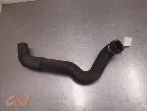 Gebruikte Intercooler Slang Ford Transit 2.2 TDCi 16V Euro 5 Prijs € 21,00 Margeregeling aangeboden door C&J Bedrijfsauto's & Onderdelen