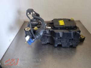 Gebruikte Tank adblue Peugeot Partner (EA//EF/EN/EU) 1.5 BlueHDi 130 Prijs € 367,50 Margeregeling aangeboden door C&J Bedrijfsauto's & Onderdelen