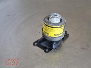 Gebruikte Motorsteun Volkswagen Transporter/Caravelle T5 2.5 TDi PF Prijs € 15,75 Margeregeling aangeboden door C&J Bedrijfsauto's & Onderdelen