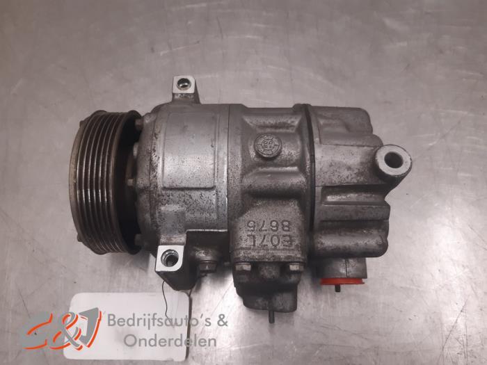 Gebruikte Aircopomp Volkswagen Caddy III (2KA,2KH,2CA,2CH) 1.9 TDI Prijs € 21,00 Margeregeling aangeboden door C&J Bedrijfsauto's & Onderdelen