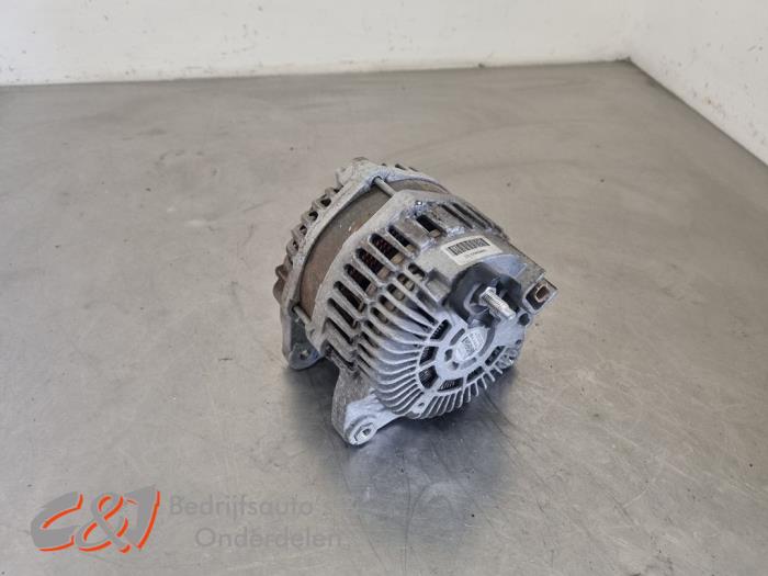 Gebruikte Dynamo Renault Trafic (1FL/2FL/3FL/4FL) 1.6 dCi 120 Twin Turbo Prijs € 26,25 Margeregeling aangeboden door C&J Bedrijfsauto's & Onderdelen