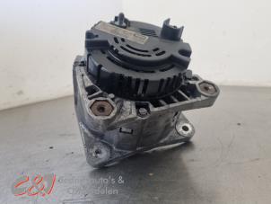 Gebruikte Dynamo Opel Vivaro 2.5 DTI 16V Prijs € 36,75 Margeregeling aangeboden door C&J Bedrijfsauto's & Onderdelen