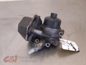 Gebruikte Oliefilterhuis Peugeot Boxer (U9) 2.2 HDi 120 Euro 4 Prijs € 68,25 Margeregeling aangeboden door C&J Bedrijfsauto's & Onderdelen