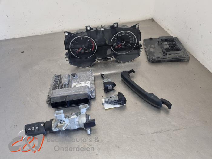 Gebruikte Kontaktslot + computer Volkswagen Crafter (SY) 2.0 TDI Prijs € 635,25 Inclusief btw aangeboden door C&J Bedrijfsauto's & Onderdelen