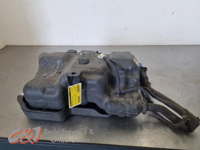 Gebruikte Ureumreservoir Renault Trafic (1FL/2FL/3FL/4FL) 1.6 dCi 125 Twin Turbo Prijs € 131,25 Margeregeling aangeboden door C&J Bedrijfsauto's & Onderdelen