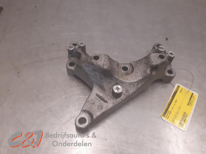 Gebruikte Motorrubber Ford Transit Custom 2.0 TDCi 16V Eco Blue 105 Prijs € 15,75 Margeregeling aangeboden door C&J Bedrijfsauto's & Onderdelen