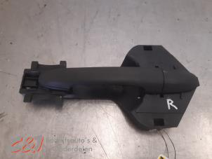 Gebruikte Handgreep Volkswagen Crafter 2.5 TDI 30/32/35/46/50 Prijs € 26,25 Margeregeling aangeboden door C&J Bedrijfsauto's & Onderdelen