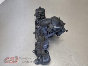 Gebruikte Inlaatspruitstuk Peugeot Boxer (U9) 2.2 HDi 110 Euro 5 Prijs € 78,75 Margeregeling aangeboden door C&J Bedrijfsauto's & Onderdelen