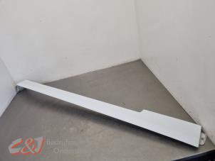 Gebruikte Sierlijst Mercedes Vito (447.6) 2.2 114 CDI 16V Prijs € 52,50 Margeregeling aangeboden door C&J Bedrijfsauto's & Onderdelen