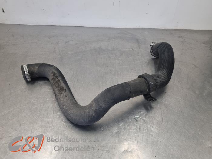 Gebruikte Intercooler Slang Peugeot Expert (V1/VA/VB/VE/VF/VT/VY) 2.0 Blue HDi 180 16V Prijs € 15,75 Margeregeling aangeboden door C&J Bedrijfsauto's & Onderdelen