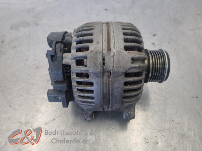 Gebruikte Dynamo Volkswagen Caddy III (2KA,2KH,2CA,2CH) 2.0 SDI Prijs € 21,00 Margeregeling aangeboden door C&J Bedrijfsauto's & Onderdelen