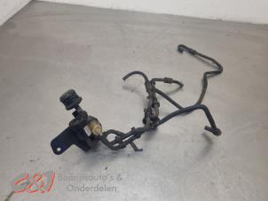 Gebruikte Brandstofdruk sensor Volkswagen Transporter T6 2.0 TDI 150 Prijs € 26,25 Margeregeling aangeboden door C&J Bedrijfsauto's & Onderdelen